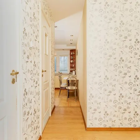 1 Maja By Renters